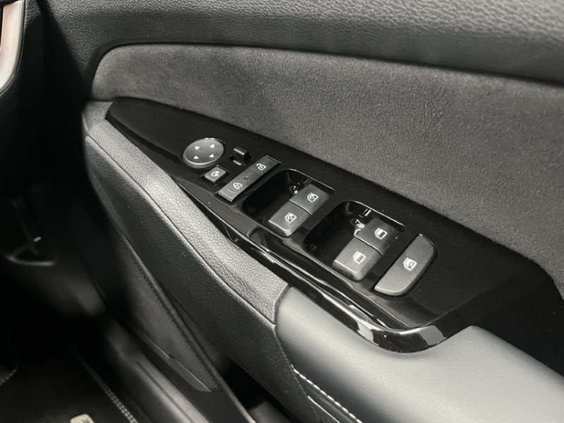 2024 (73) KIA SPORTAGE 1.6T GDi PHEV GT-Line 5dr Auto AWD 3245322