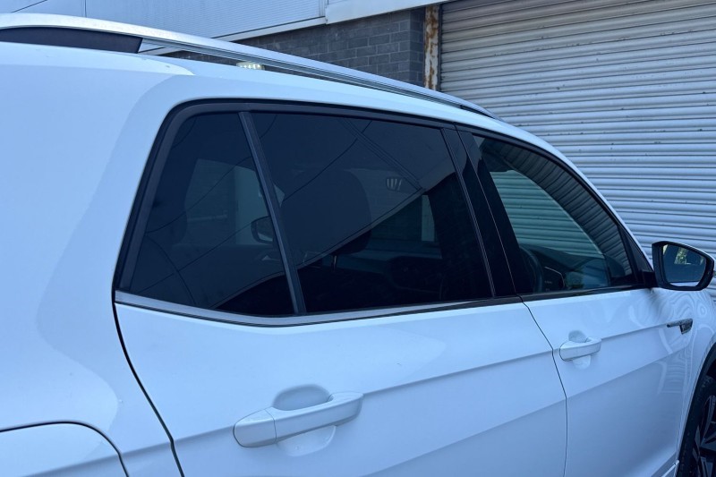 2019 (19) VOLKSWAGEN T-CROSS 1.0 TSI 115 R-Line 5dr 5396399