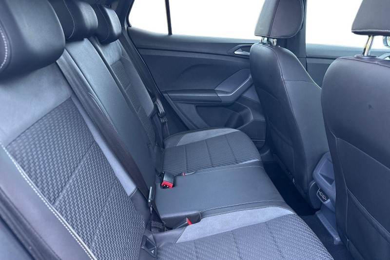 2019 (19) VOLKSWAGEN T-CROSS 1.0 TSI 115 R-Line 5dr 5396395