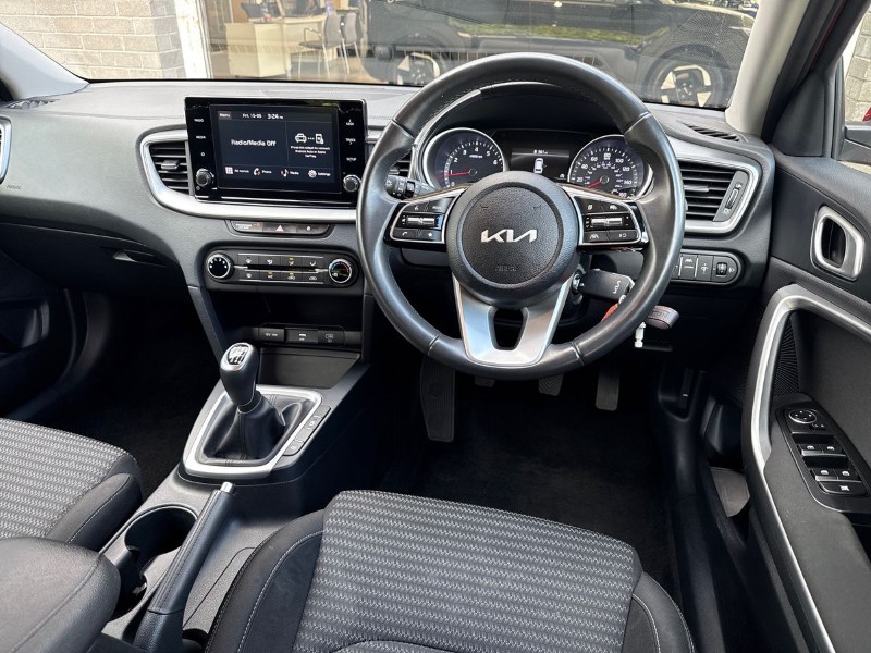 2023 (73) KIA CEED 1.5T GDi ISG 2 5dr 5413609