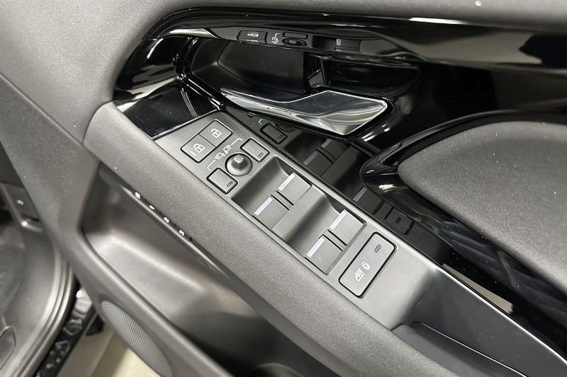 2024 (74) LAND ROVER RANGE ROVER EVOQUE D165 S 5dr Auto 3582141