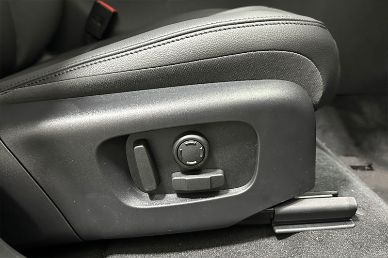 2024 (74) LAND ROVER RANGE ROVER EVOQUE D165 S 5dr Auto 3582144