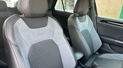 2022 (22) VOLKSWAGEN T-ROC 2.0 TSI 4MOTION R 5dr DSG 5395426
