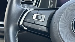 2022 (22) VOLKSWAGEN T-ROC 2.0 TSI 4MOTION R 5dr DSG 5395428