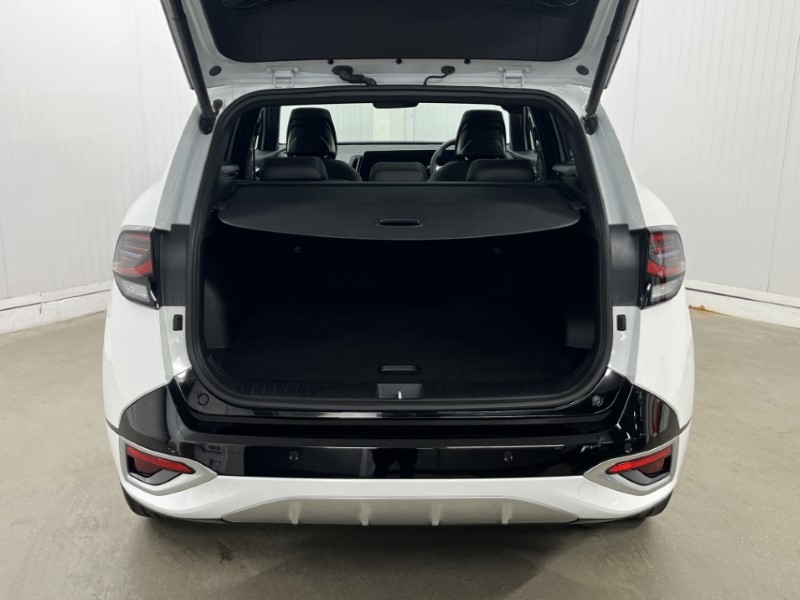 2023 (73) KIA SPORTAGE 1.6T GDi HEV GT-Line S 5dr Auto 3304774