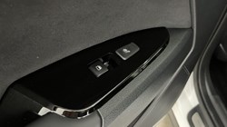 2023 (73) KIA SPORTAGE 1.6T GDi HEV GT-Line S 5dr Auto 3304781