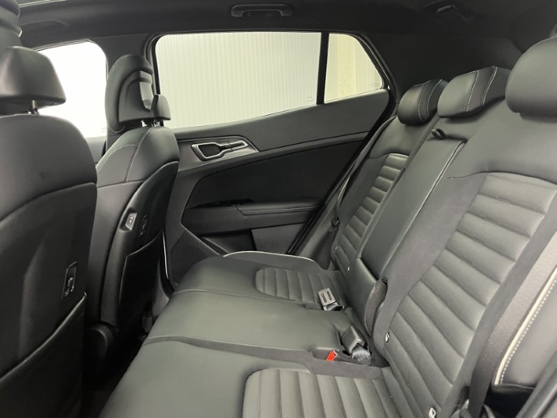 2023 (73) KIA SPORTAGE 1.6T GDi HEV GT-Line S 5dr Auto 3304777