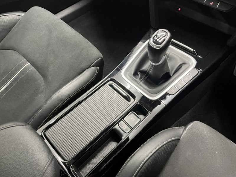 2023 (72) KIA XCEED 1.5T GDi ISG GT-Line S 5dr 3328910