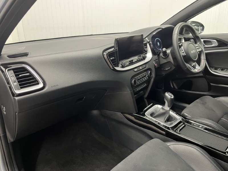 2023 (72) KIA XCEED 1.5T GDi ISG GT-Line S 5dr 3328898