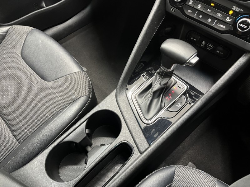 2019 (19) KIA NIRO 1.6 GDi Hybrid 2 5dr DCT 3413094