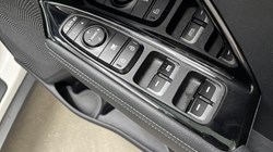 2019 (19) KIA NIRO 1.6 GDi Hybrid 2 5dr DCT 3413090