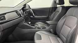 2019 (19) KIA NIRO 1.6 GDi Hybrid 2 5dr DCT 3413087