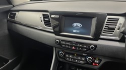 2019 (19) KIA NIRO 1.6 GDi Hybrid 2 5dr DCT 3413093