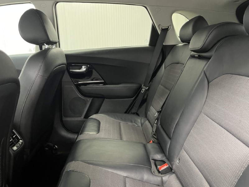 2019 (19) KIA NIRO 1.6 GDi Hybrid 2 5dr DCT 3413083