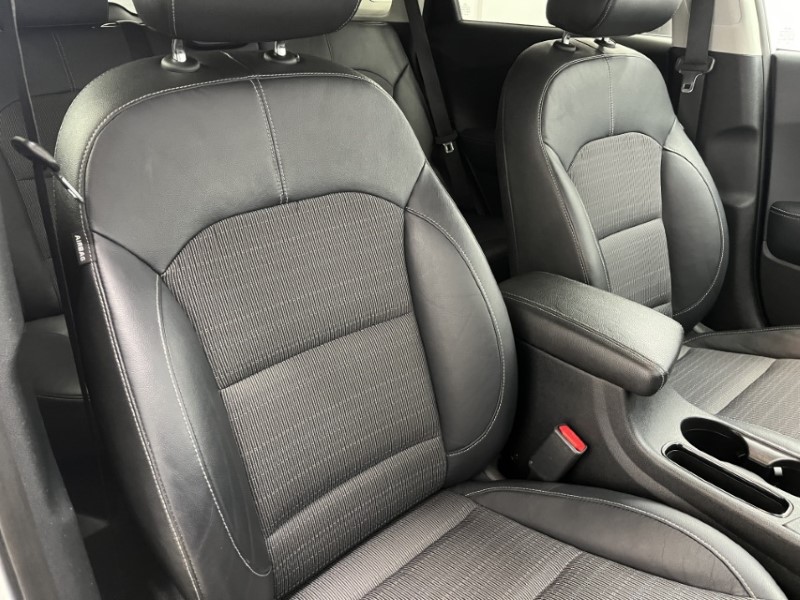 2019 (19) KIA NIRO 1.6 GDi Hybrid 2 5dr DCT 3413092