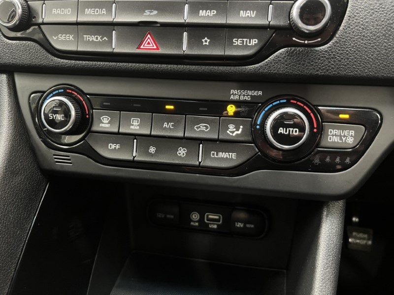 2019 (19) KIA NIRO 1.6 GDi Hybrid 2 5dr DCT 3413097