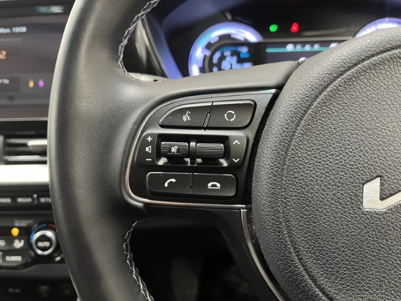 2022 (22) KIA NIRO 1.6 GDi PHEV Connect 5dr DCT 3428696