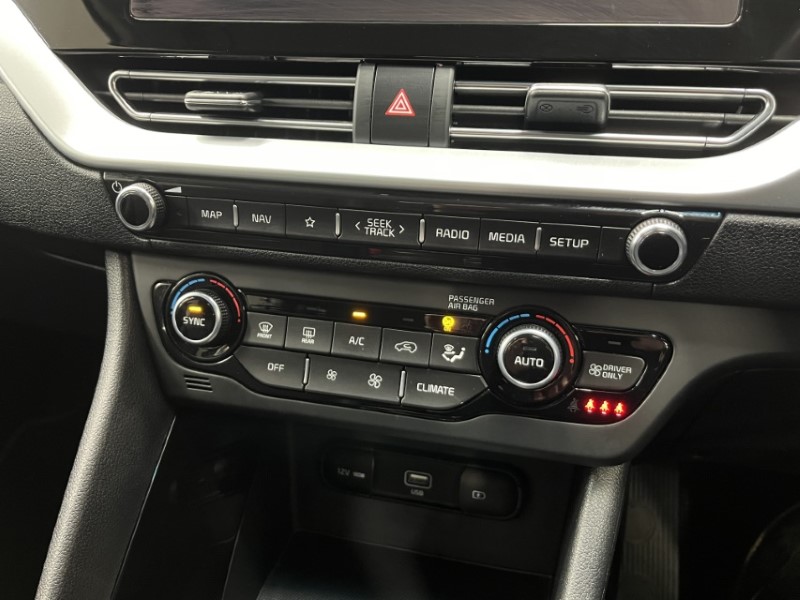 2022 (22) KIA NIRO 1.6 GDi PHEV Connect 5dr DCT 3428692