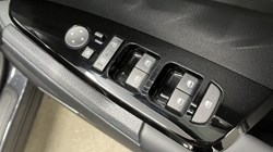 2022 (22) KIA SPORTAGE 1.6T GDi ISG Launch Edition 5dr 3460176
