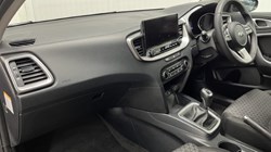 2021 (21) KIA CEED 1.6 CRDi 48V ISG 2 NAV 5dr 3511843