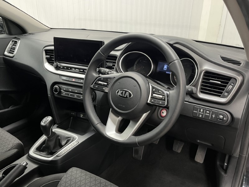 2021 (21) KIA CEED 1.6 CRDi 48V ISG 2 NAV 5dr 3511846