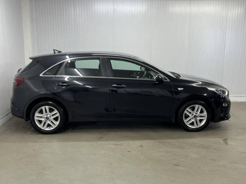 2021 (21) KIA CEED 1.6 CRDi 48V ISG 2 NAV 5dr 3511863