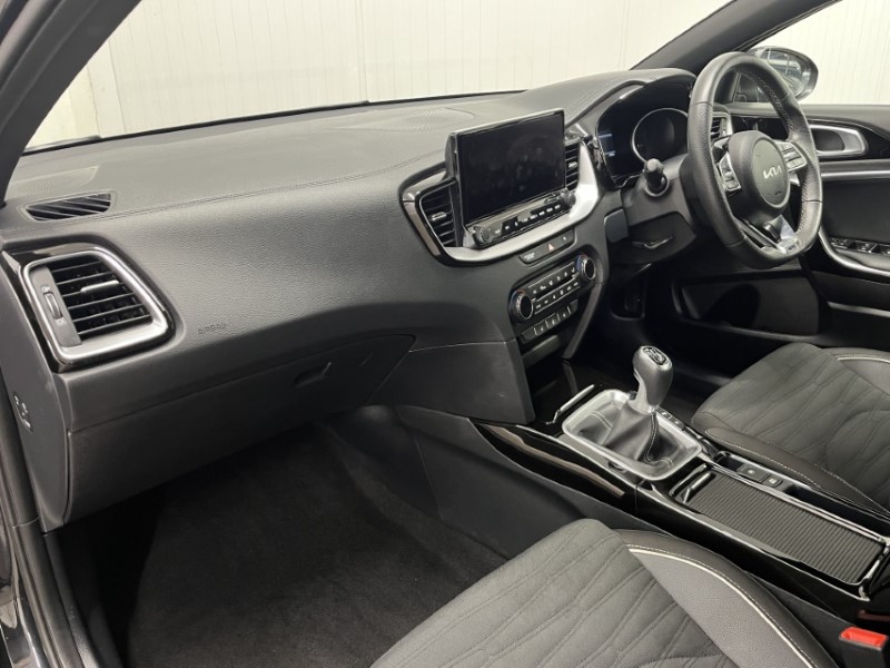 2023 (73) KIA CEED 1.5T GDi ISG GT-Line 5dr 3475650