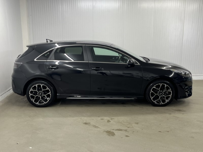 2023 (73) KIA CEED 1.5T GDi ISG GT-Line 5dr 3475671