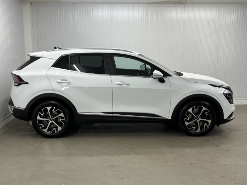 2022 (22) KIA SPORTAGE 1.6T GDi ISG Launch Edition 5dr 3507326
