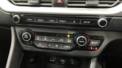 2021 (70) KIA NIRO 1.6 GDi Hybrid 2 5dr DCT 3524727