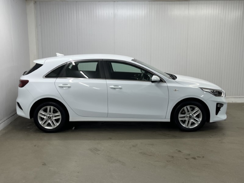 2021 (71) KIA CEED 1.6 CRDi 48V ISG 2 NAV 5dr 3546956