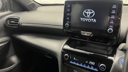 2023 (72) TOYOTA YARIS CROSS 1.5 Hybrid Design 5dr CVT 3595888