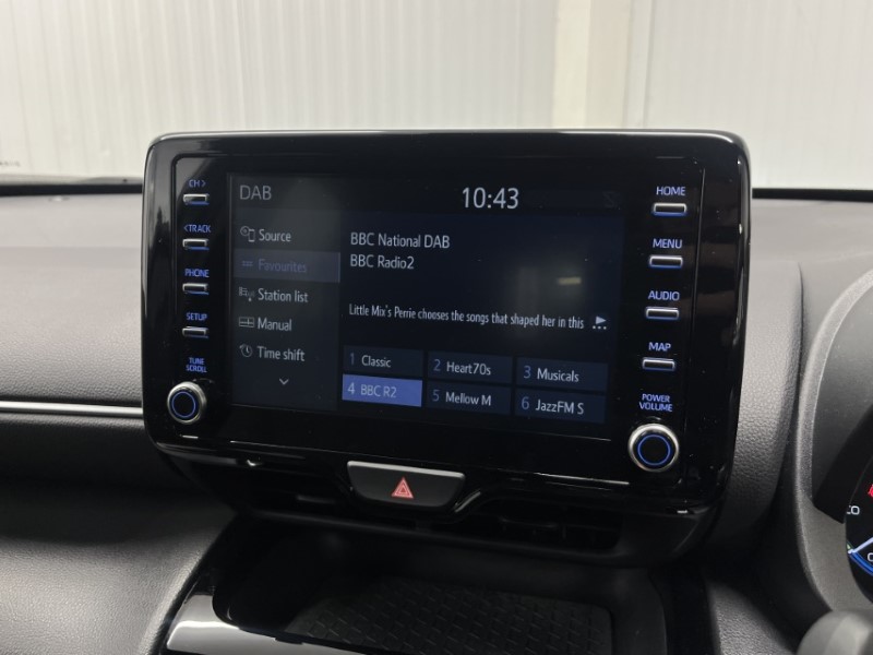 2023 (72) TOYOTA YARIS CROSS 1.5 Hybrid Design 5dr CVT 3595895