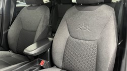 2023 (72) TOYOTA YARIS CROSS 1.5 Hybrid Design 5dr CVT 3595883