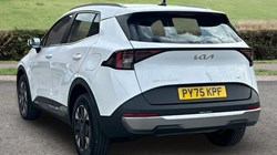 2026 (75) KIA SPORTAGE 1.6T GDi HEV Pure 5dr Auto 1