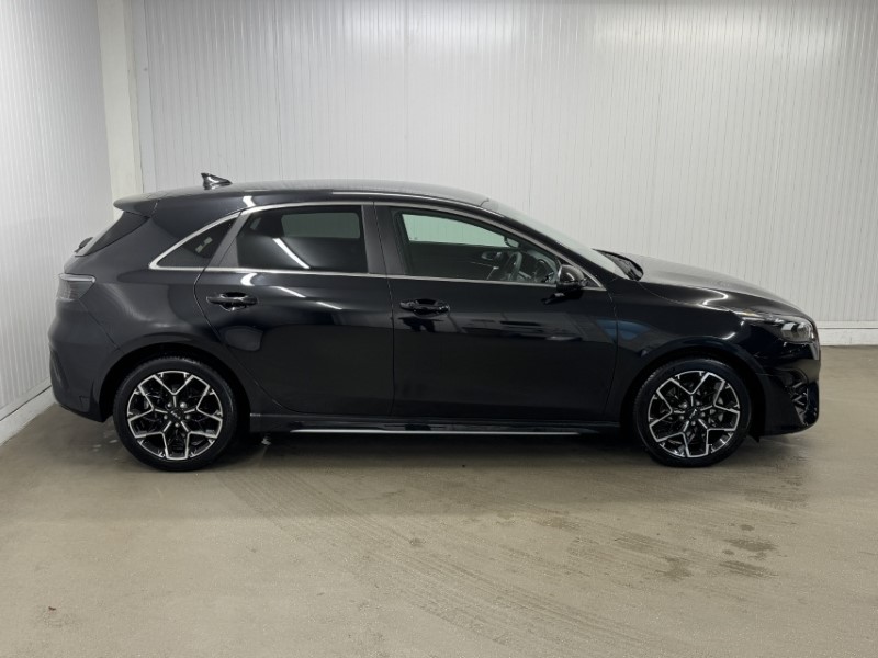 2025 (74) KIA CEED 1.5T GDi ISG 138 GT-Line 5dr DCT 4924342