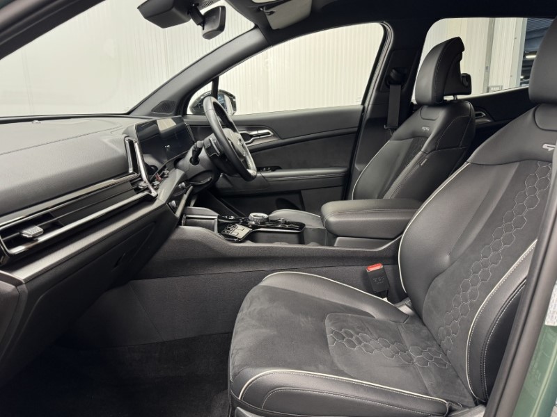 2025 (25) KIA SPORTAGE 1.6T GDi 207 HEV GT-Line 5dr Auto 5122440