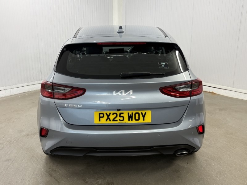 2025 (25) KIA CEED 1.5T GDi ISG 138 2 5dr 5163308