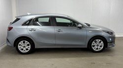 2025 (25) KIA CEED 1.5T GDi ISG 138 2 5dr 5163336