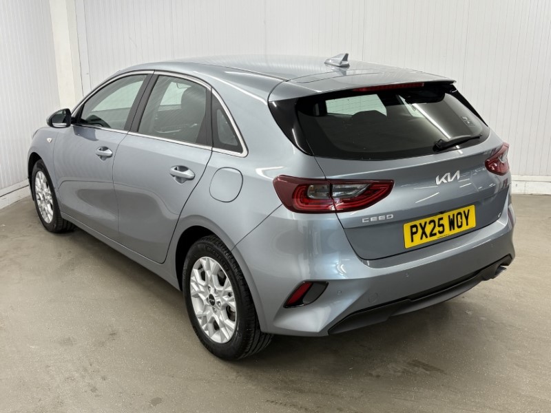 2025 (25) KIA CEED 1.5T GDi ISG 138 2 5dr 5163309
