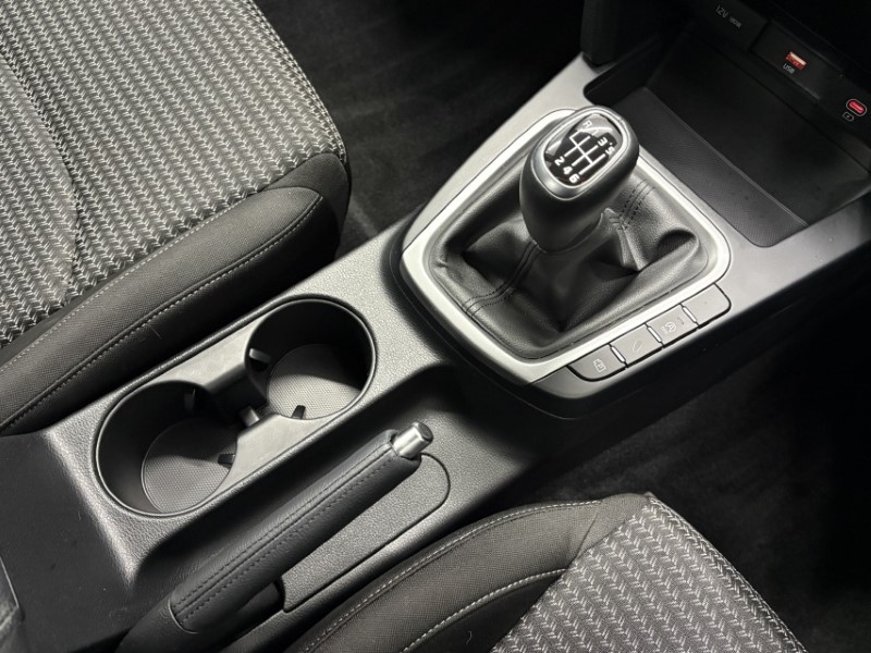 2025 (25) KIA CEED 1.5T GDi ISG 138 2 5dr 5163324