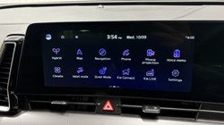 2025 (25) KIA SPORTAGE 1.6T GDi 207 HEV GT-Line S 5dr Auto 4543722