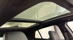 2025 (25) KIA SPORTAGE 1.6T GDi 207 HEV GT-Line S 5dr Auto 4543710