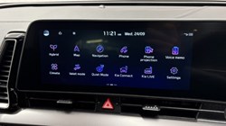 2025 (25) KIA SPORTAGE 1.6T GDi 207 HEV GT-Line 5dr Auto 4587577