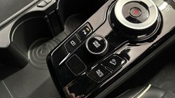 2025 (25) KIA SPORTAGE 1.6T GDi 207 HEV GT-Line 5dr Auto 4587582