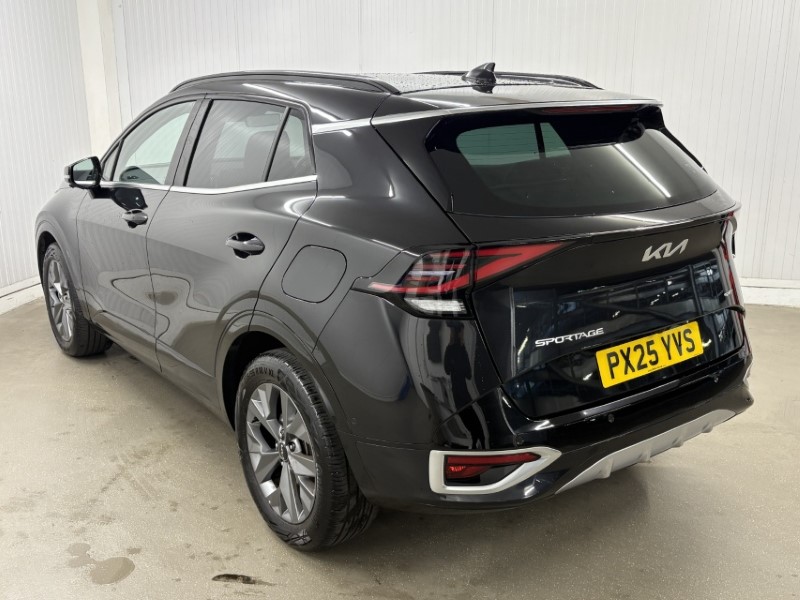 2025 (25) KIA SPORTAGE 1.6T GDi 207 HEV GT-Line S 5dr Auto 4592751