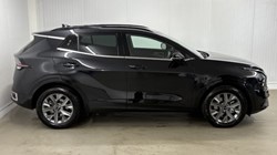 2025 (25) KIA SPORTAGE 1.6T GDi 207 HEV GT-Line S 5dr Auto 4592780