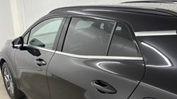 2025 (25) KIA SPORTAGE 1.6T GDi 207 HEV GT-Line S 5dr Auto 4592754