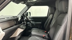 LAND ROVER COMMERCIAL DEFENDER 3.0 D250 Hard Top S Auto 3559046