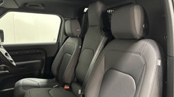 LAND ROVER COMMERCIAL DEFENDER 3.0 D250 Hard Top S Auto 3559075